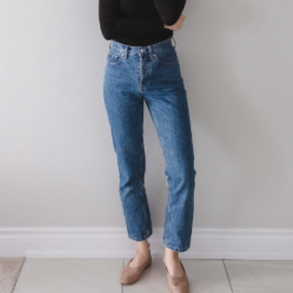 EVERLANE The ’90s Cheeky Straight Jean in Size: 24 Ankle (Medium Blue)